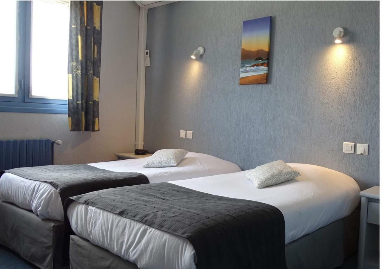 Europa Hotel Roussillon  Exteriör bild